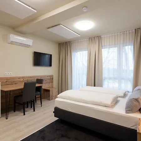 Gaestehaus - Boardinghouse Magnetsried Guest house Seeshaupt